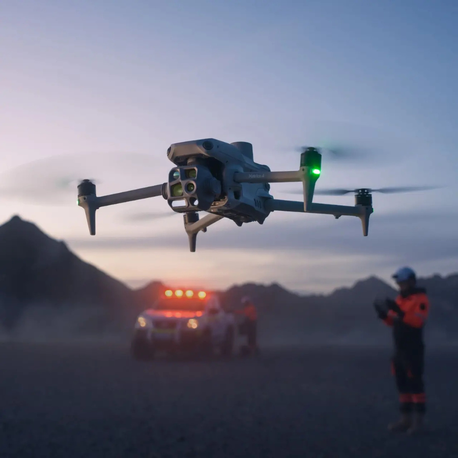 DJI Matrice 4T Fly More Combo - Image 2